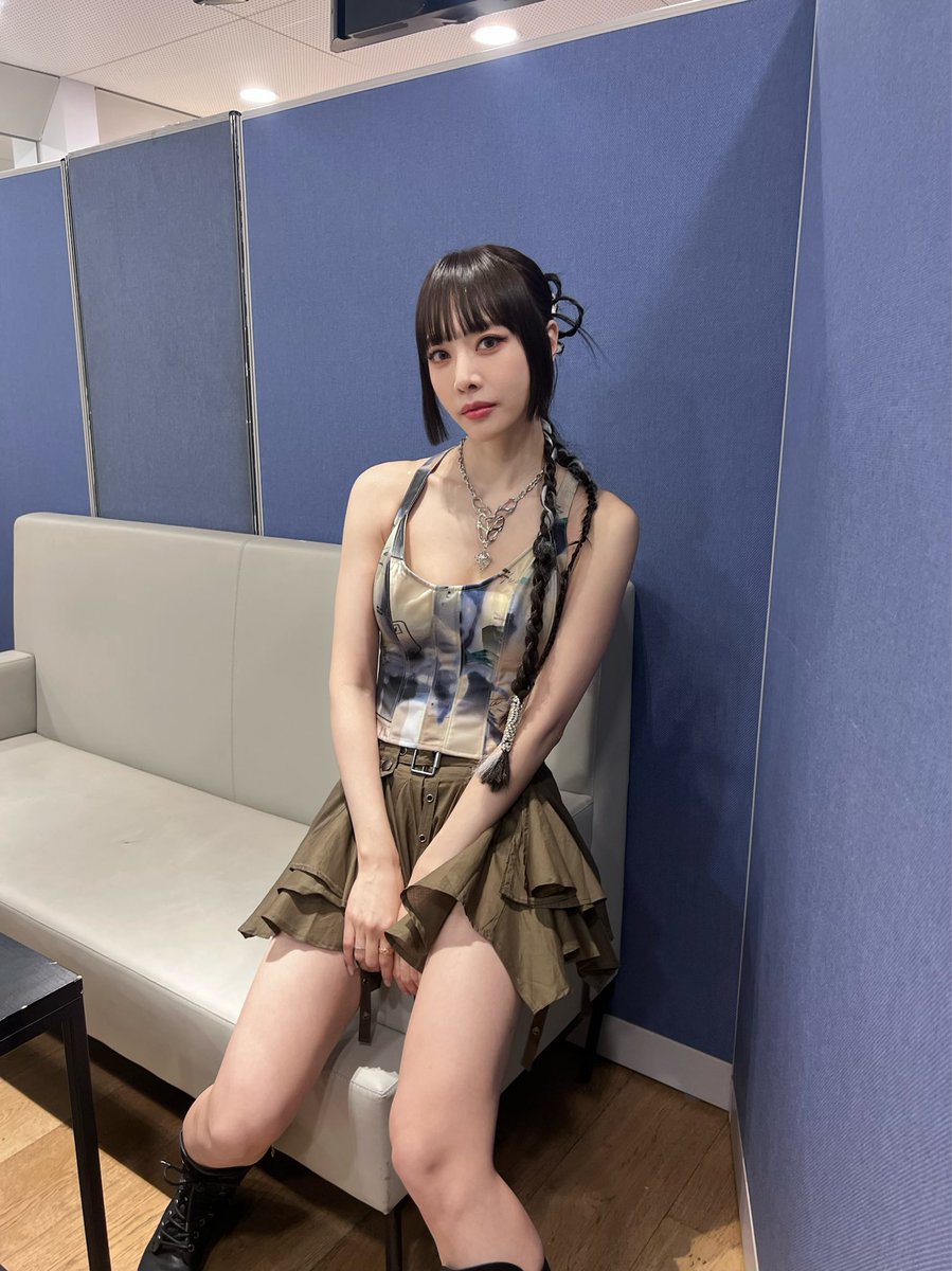 braveunji's tweet photo. 엠카🩵 https://t.co/G0LbORyXCI