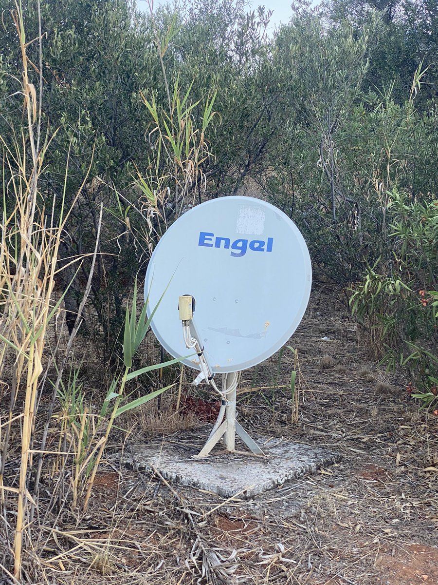 OlischlV's tweet photo. #schön wenn man seine Fernsehinfrastuktur so mag, dass man ihr einen Kosenamen gibt @ASTRA_Fernsehen #tv #fernsehen https://t.co/iAgZHD3l6W
