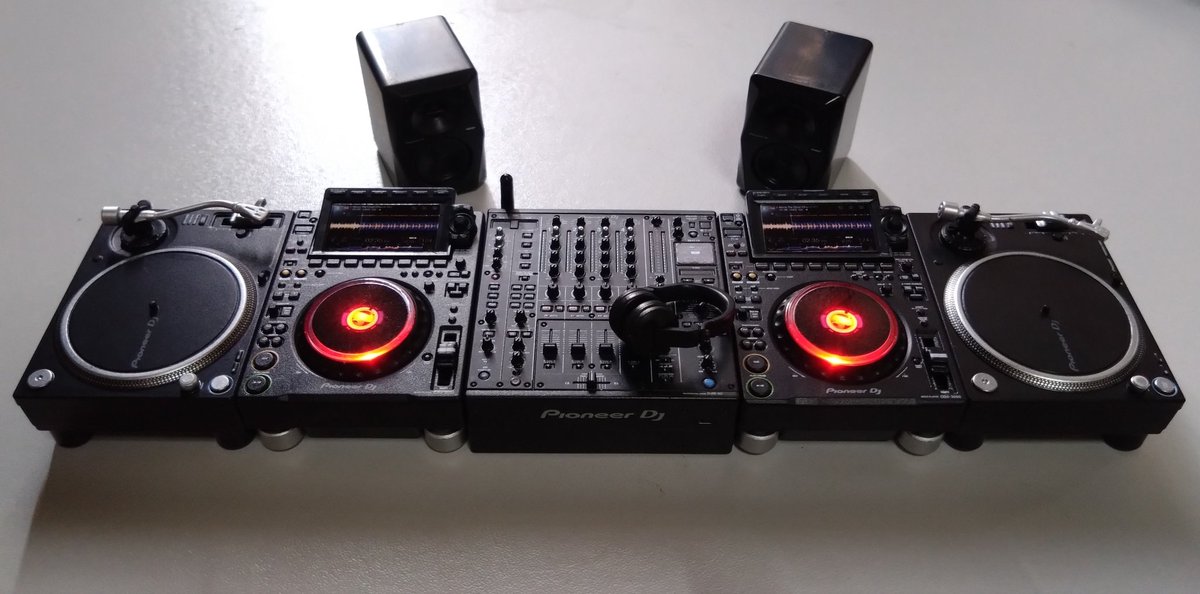 nyankomaniaIIDX's tweet photo. 「Pioneer DJ Miniature Collection」
回しまくってきたー!!!
#PioneerDJ
#CDJ3000
#PLX1000
#VM50
#DJMA9
#ガシャポン https://t.co/glXAggpMnz