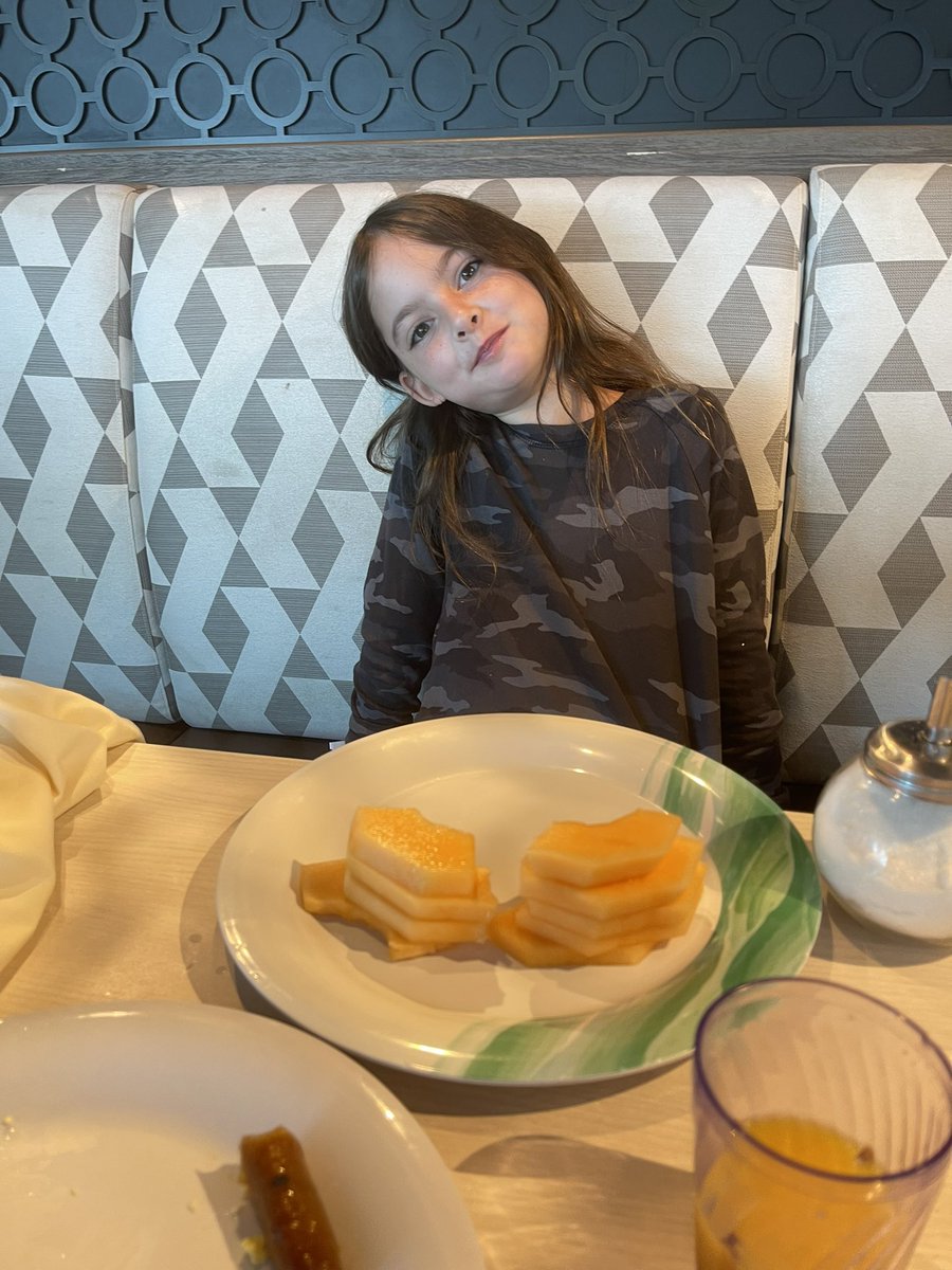 stogdill4ed's tweet image. My husband (thought he would never use 6th grade math) learned from my 3rd grader how to take 5 cantaloupe slices and divide them in half to make ten (Maycee’s unexpected lesson)! Love seeing the reciprocal used when it involves food! #WeAreBPS #mathteacher #ilovemath #powerofYET