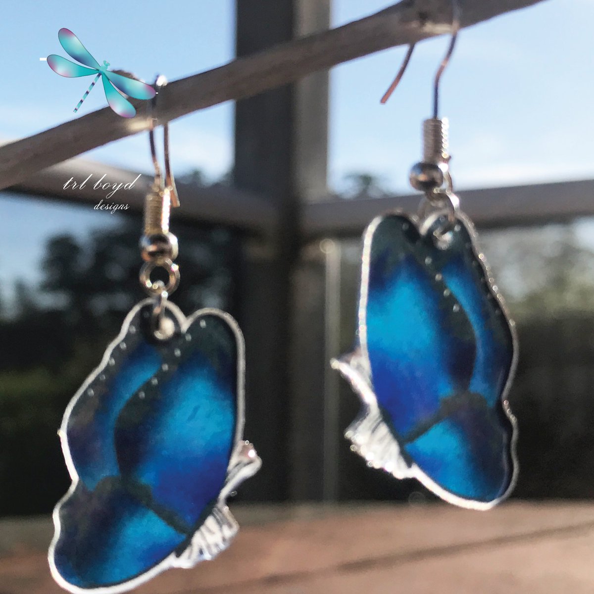 The black and blue butterfly is commonly seen as a symbol of transformation, change, and hope.

These beautiful butterflies are available at trlboyddesigns.etsy.com

#butterflies #butterflyearrings #butterflyjewellery #butterflies_lovers #etsyfinds #insects #butterflywings #hope