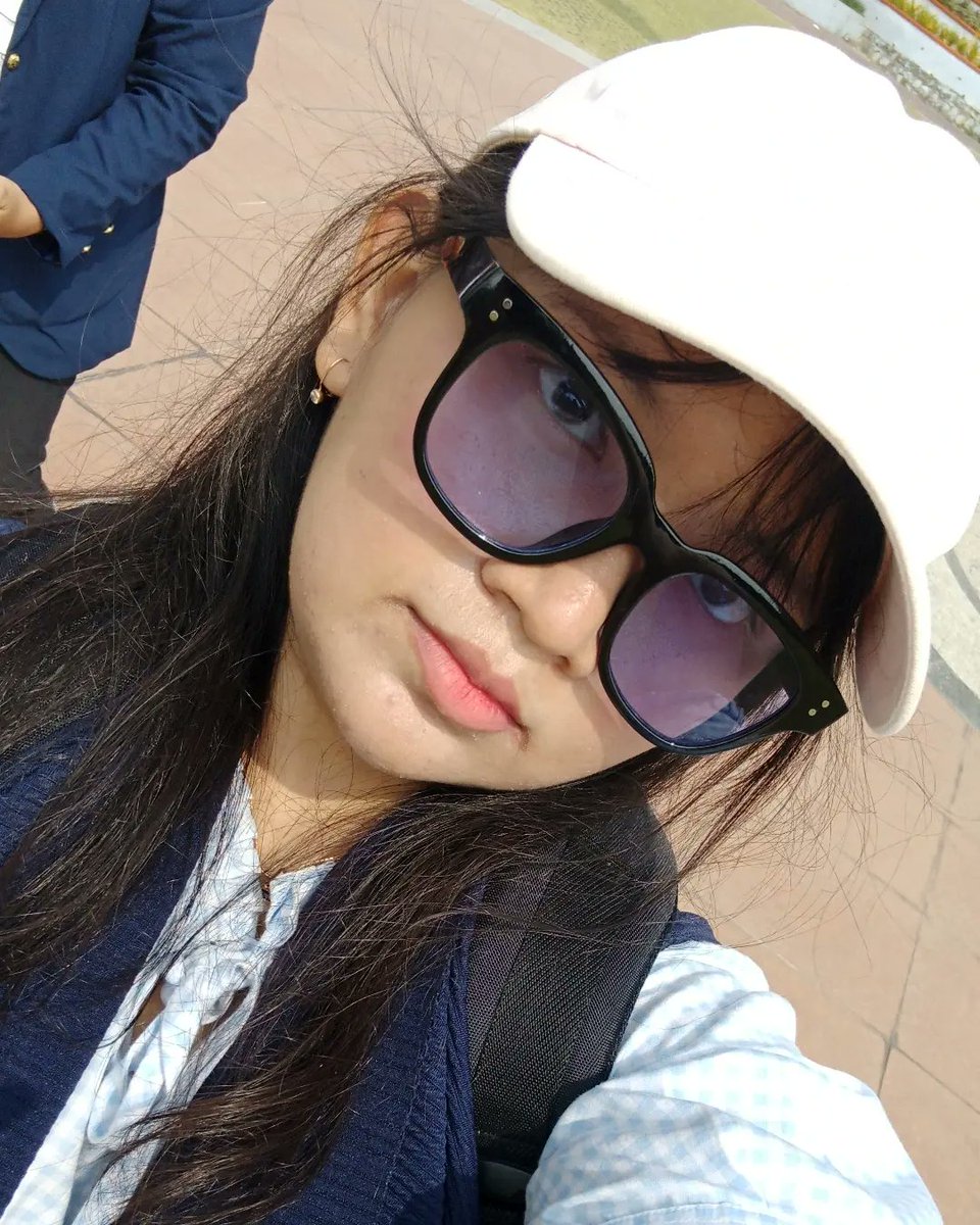 eslylyn_'s tweet photo. nganter adeck ambil almet wir https://t.co/PosBbtDijK