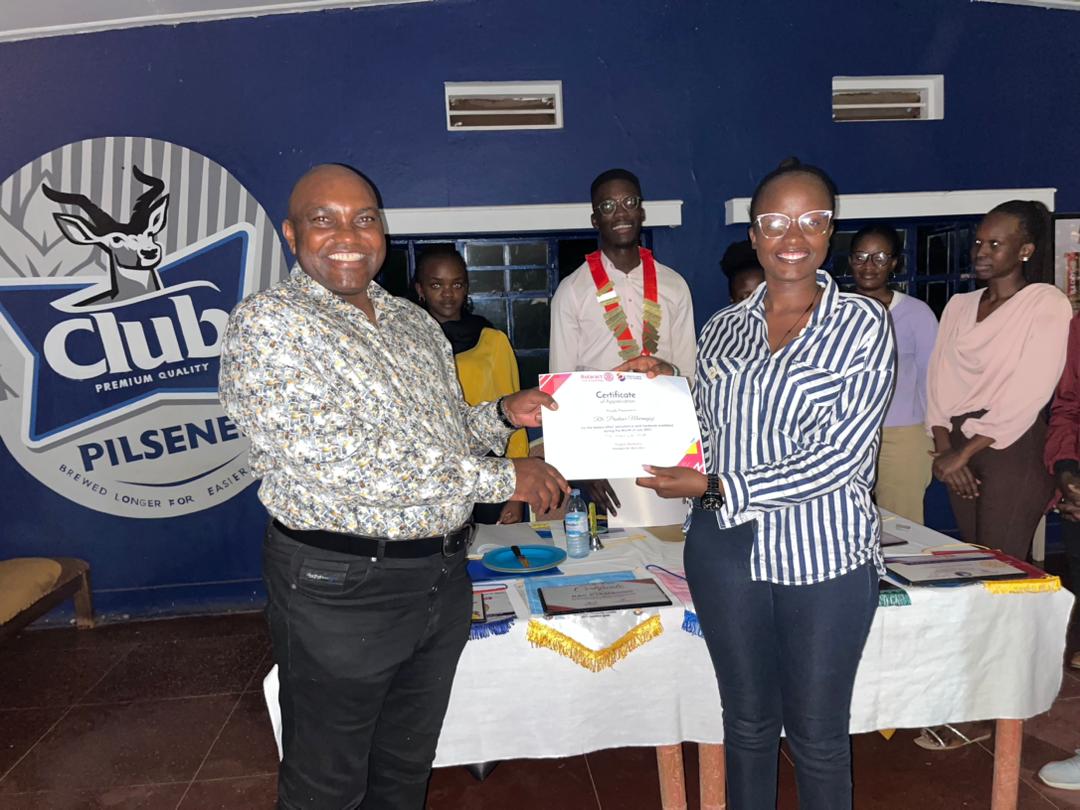 RctKyambogo's tweet photo. Appreciating those that deserve it empowers them and motivates other people in the group to work harder. Guest of the month @HenryByarugaba,club member of the month @mucunguzi24 and board member of the month Rtr Gloria Muhindo 
#appreciationpost 
#buffalonation https://t.co/5RKO7fKOg5