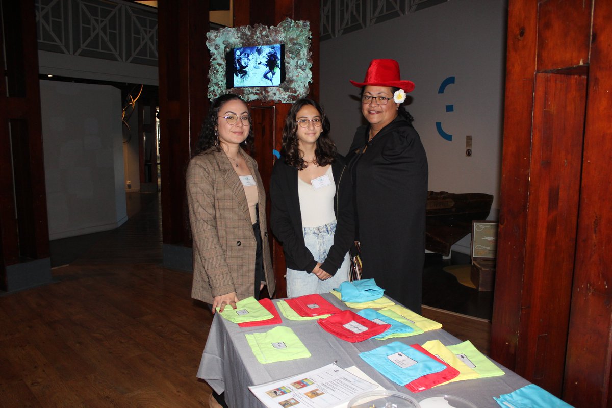 MuseeMaritimeNc's tweet photo. Coline, élève de 3ème, fini son #stageobservation cette semaine. Et quelle semaine ! Entre le montage de l'exposition sur La Monique et la préparation des escape games avec notre animatrice Koka et notre service civique Mélina, Coline a largement participé à nos activités😊! https://t.co/n1A5FSgLTV