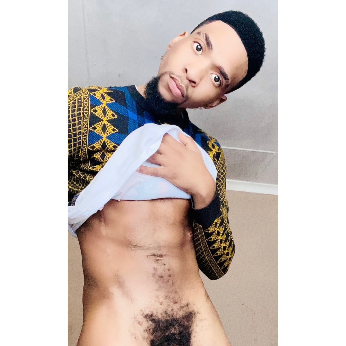 DKhaphe's tweet photo. #JHB 💦 https://t.co/EpgkJqfn6h