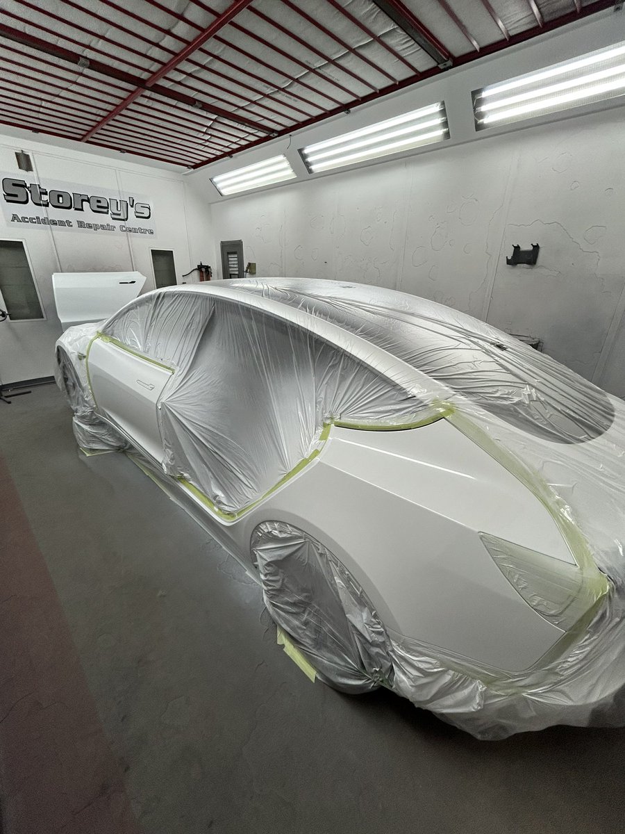 Big Tesla Tri-stage pearl job fresh off the gun 🔫✨ <a href="/PPGRefinishUK/">PPG Refinish UK & IE</a>