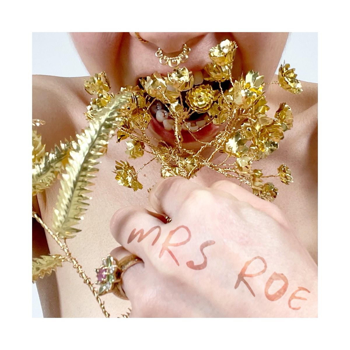 M R S  R O E

mrsroe.co.uk

PUBLIC SCREENING - QUAY ARTS 
Sun 3-5pm 20th August 2023

IF YOU PLANT YOUR SEED IN MY SOIL THEN THE DECISION TO CULTIVATE IS MINE

On the 20th August at 3pm I’m having the first screening of photographs and films from the MRS ROE p...