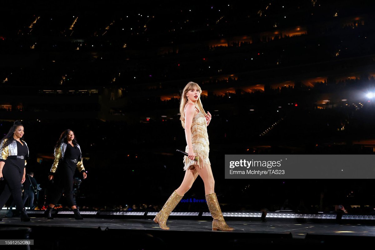 wareagleblonde's tweet photo. About the night out in L.A...🫶🏻
#theveryfirstnight #TSTheErasTour #LATSTheErasTour #TaylorSwift
📸: emma mcintyre for getty images https://t.co/5z51stsB6B