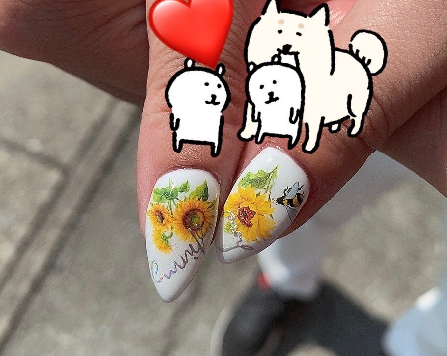 miinails2's tweet photo. 今月のネイルチェンジ💅★*
久しぶりのピールオフ🐰❤️‍🔥
ネイルの盛り方難しい⋮(งˋ͈ᵔˊ͈ⱴ)⋮ https://t.co/9VTDMpgf0r
