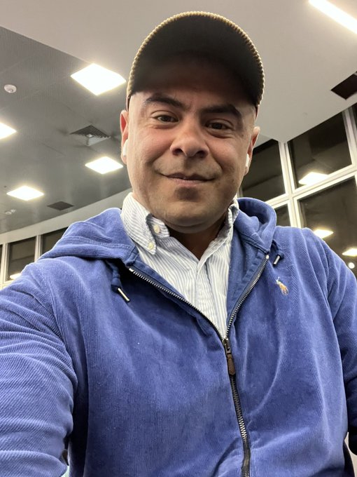 Taking the red eye to Boston😴🛫 https://t.co/rwbsCHpk1W<a href="/tag/newprofilepic"class="tags"><span>#newprofilepic</span></a>