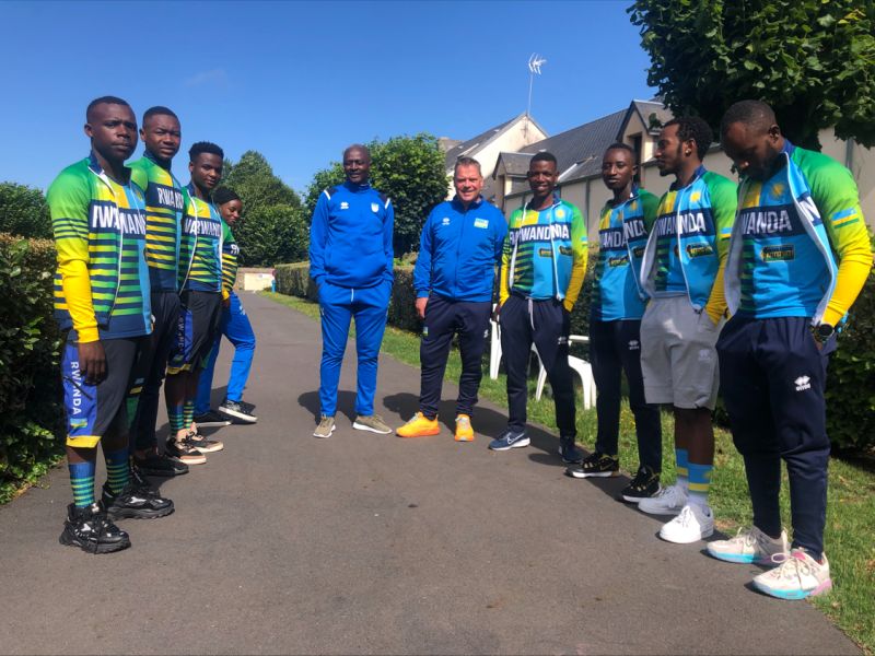 DidierMbappe's tweet image. Mbifurije kwitwara neza muri shampiyona y'isi, ndabiziko bitoroshye airko mukwiye kubikora kdi neza kuko muri #Intore 

Mugerageze kurangiza isiganwa
Gukurikira kugihe ibitero byingenzi
Mubibutseko 2025 ari mu Rwanda
Imana y'irwanda iri kumwe namwe
@cyclingrwanda  @Rwanda_Sports