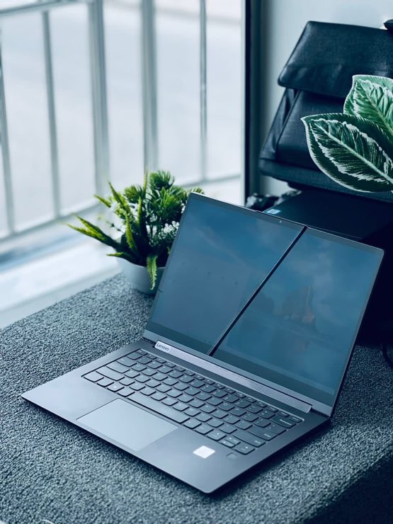 usedpointTz's tweet photo. BRANDNEW

LENOVO  YOGA
MODEL  C940 
CORE i7 PROCESSOR
Up to 4.40Ghz
10th GENERATION
8 CPUs PC
RAM 16GB
1TB SSD STORAGE 
DISPLAY SIZE 14 INCHES
4k DISPLAY RESOLUTION 
INTEL IRIS Xe GRAPHICS 
TOTAL VIDEO GRAPHICS 4GB
LONG LASTING BATTERY LIFE 
ONE YEAR WARRANTY 

Bei: 2,200,000/= https://t.co/m3WDg5saFg