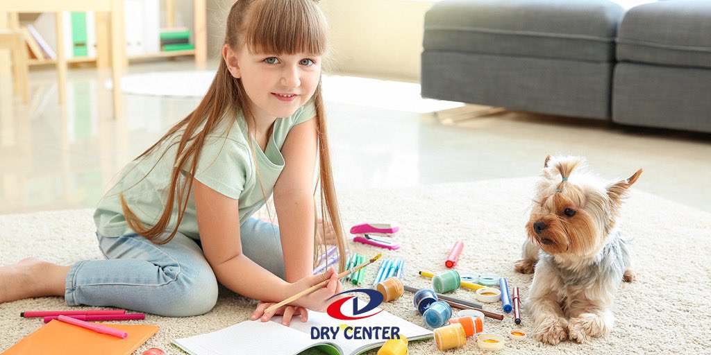 “Eyvah çocuğum halıyı boyamış!” diye üzülerek, yaz tatilinizi zehir etmeyin. Çocuğunuzun içindeki sanatçıyı durdurmayın! Boyanan halınızın lekelerini Dry Center uzmanlarına bırakarak yok edebilirsiniz!