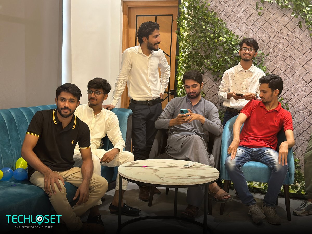 techloset's tweet image. 🌟Level up your gaming experience with Team TechloSet&apos;s collaborative magic!🌟

#techlosetsolution #teamtechloset #teamcollaboration #gaming #faisalabad #softwarehouse #softwarehouseinfaisalabad