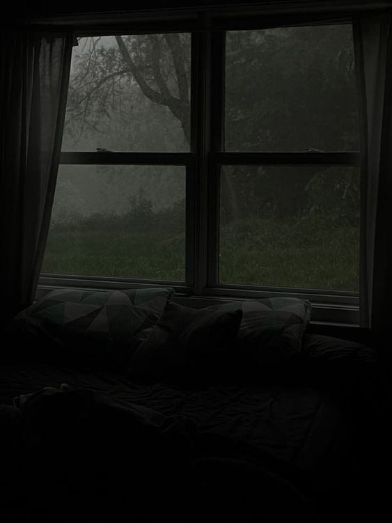 artindetails's tweet photo. the sound of the rain https://t.co/QT5BH6uEav