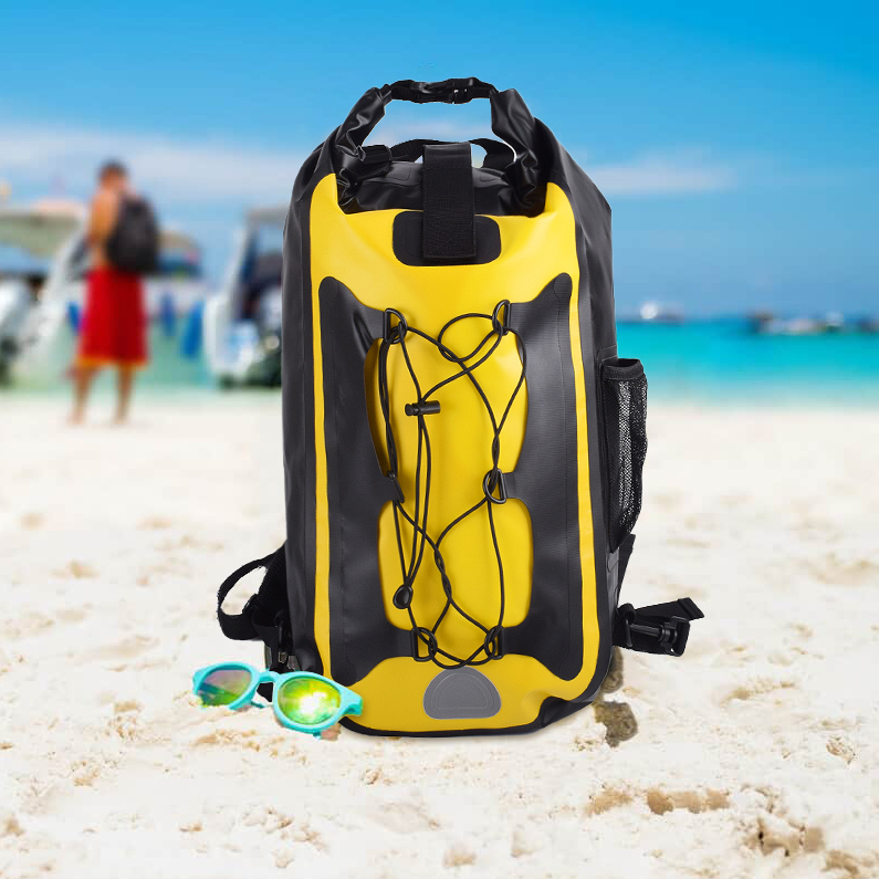 linangie7's tweet image. In the hot summer, this yellow color waterproof roll-top backpack is the perfect companion for your beach vacation. It is an indispensable option for both beach parties and outdoor camping.
#BeachWaterproOfBag #LargeCapacityBackpack #SummerVacation