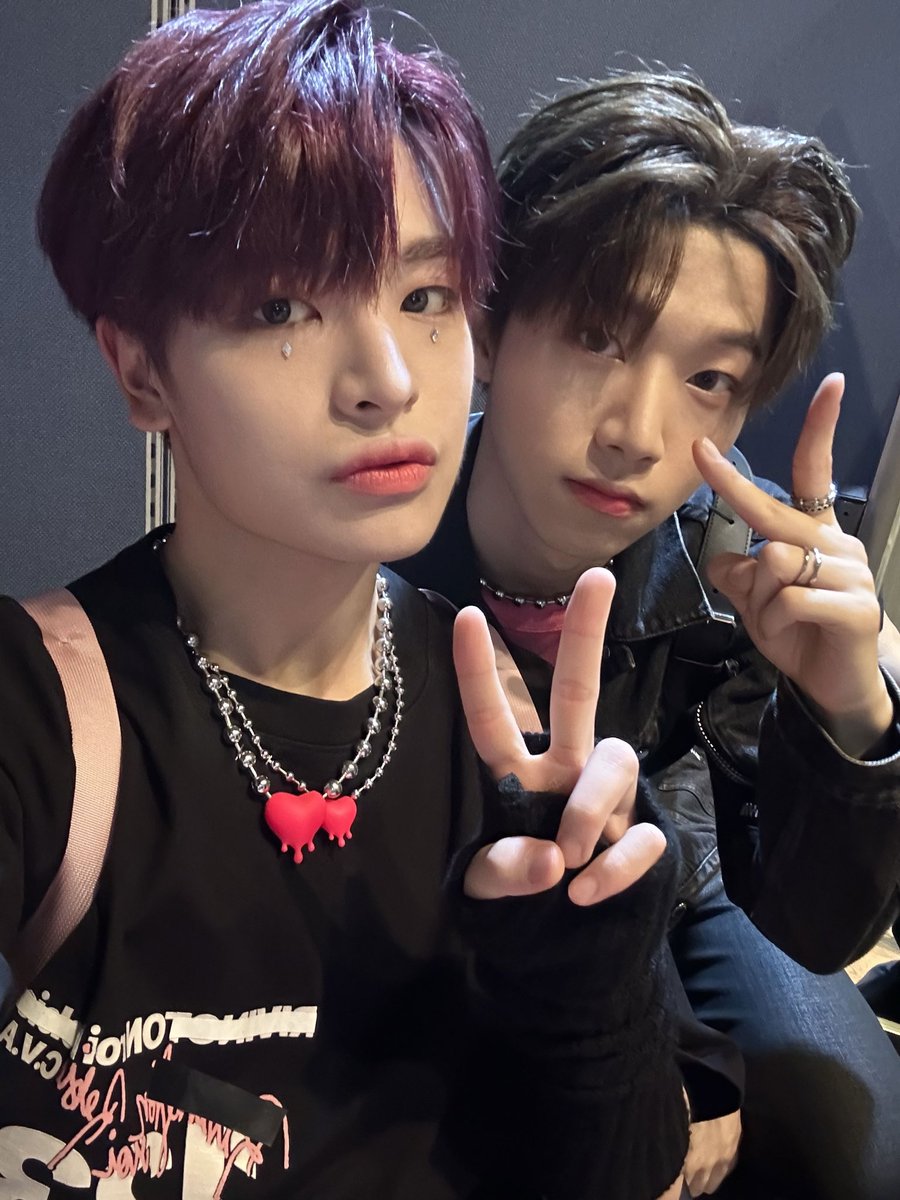 xikers_official's tweet photo. [#예찬] 오늘도 파이팅❤️
#xikers #싸이커스 https://t.co/SgnlsyBWwF