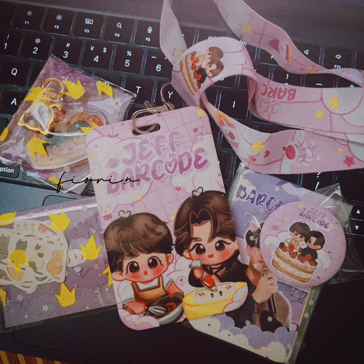 fiorinnnn's tweet photo. I am so happy to receive it today!
✨A memorable day!
@shuay_lin 
Thank you so much!💜💜💜
I really love it!
#JeffBarcode https://t.co/ido2mlIaQB