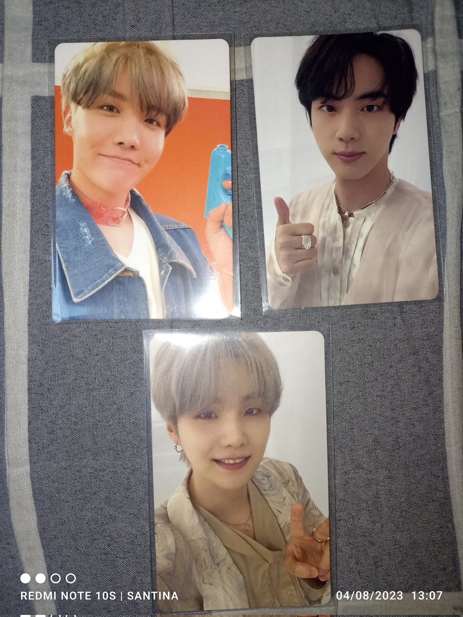 tina_7o's tweet photo. WTS | LFB

(SELLING OFFICIAL BTS PHOTOCARD) 

SOLD AS SET ONLY - ₱500

• reply/dm mine
• mint condition
• onhand &amp; ready to ship
• PAYO only

MOP: GCASH
MOD: J&amp;T/LBC https://t.co/DH0AB6msjs
