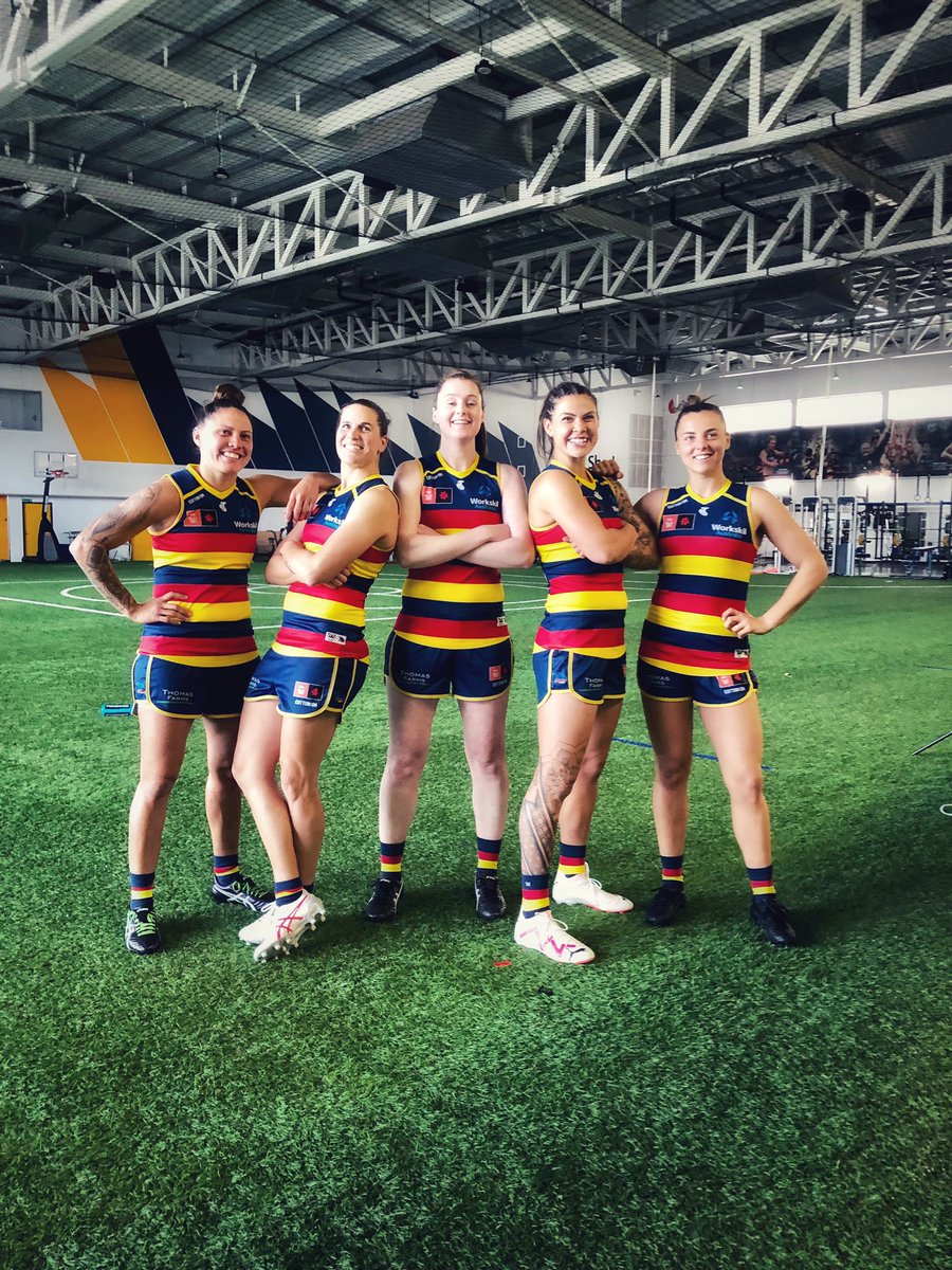 reecehomfray's tweet image. AFLW Season 8 incoming for the OG’s