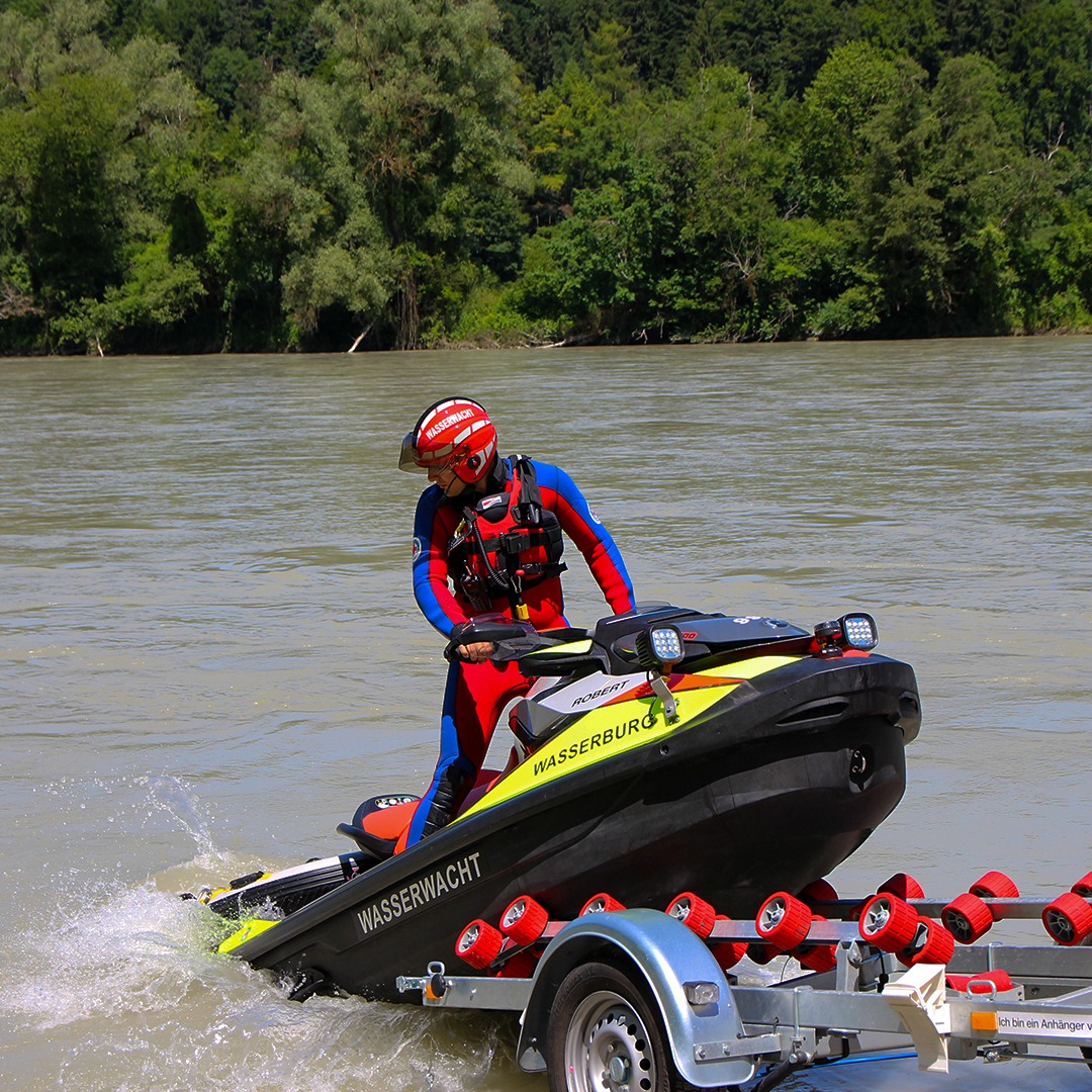 Wir starten in ein nasses #Weekend, aber das hält uns von nichts ab... Egal ob #Regen oder Sonnenschein, wir lassen uns von der Wettervorhersage nicht die #Laune verderben! Lasst uns das Wochenende voller #Energie und #Begeisterung angehen!