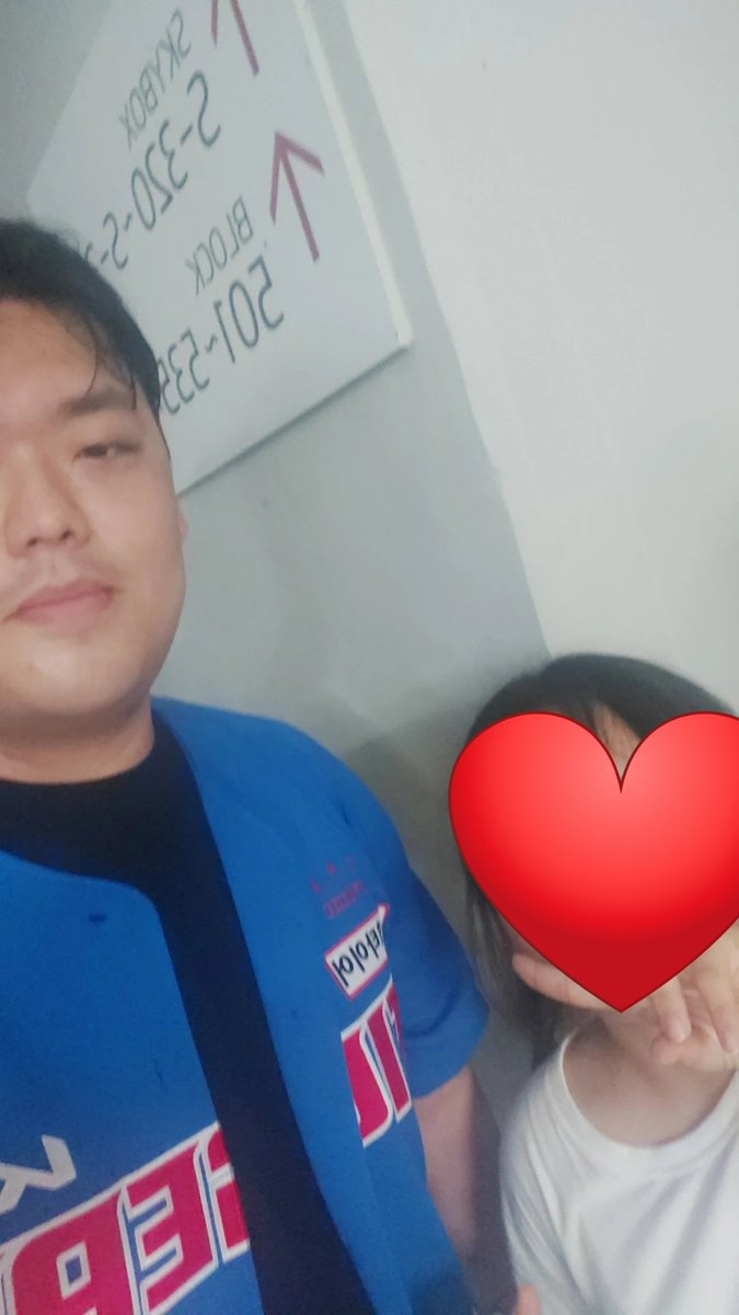 Wilbbl_e's tweet photo. 후후... 유카씨는 둘려쌓여있어서 못찍으음... https://t.co/Idtpk2ZmEa