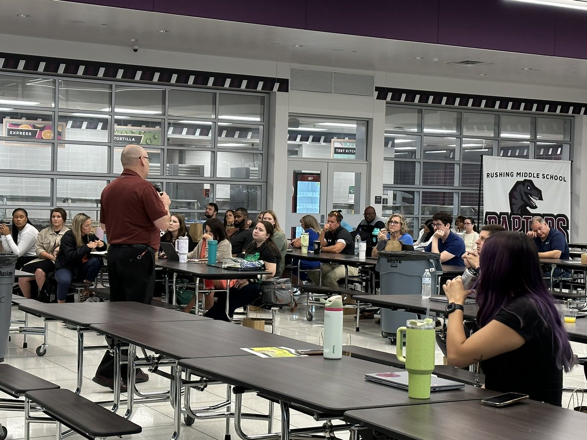 kmhenderson's tweet photo. Thank you @fernandogrit for stopping by during @prosperCTE convocation to speak about how AI will effect Ss and Ts in @ProsperISD. Great information! Also, thanks for the reminder that Ss as early as elementary are learning skills that we need to inspire for good.@TechnologyPISD https://t.co/JRrpHLmGFz
