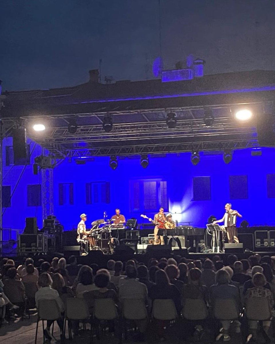 Extraliscio tweet media