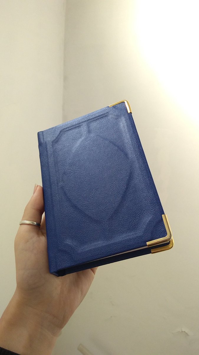 seiji_tetsu's tweet photo. Latest commission I've been working on :D #bookbinding https://t.co/J0u4N4GxNE