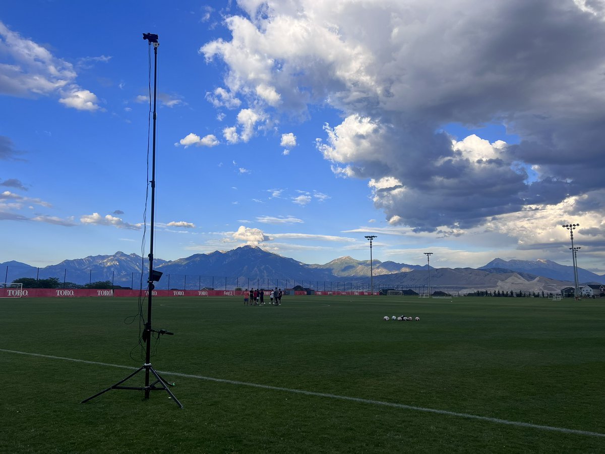 Upper90HQ's tweet image. Great 1st day with @UtahYouthSoccer at the gorgeous @RSLAcademy Facility. 

One of the best backdrops in all of soccer, simply stunning. 

Nothing like a 3 camera 🎥 set up with @DJIGlobal capturing all the audio. 🎙️

#micthatcoach🎙️ #upper90🎥 
#elevateyourgame📈 #filmlife🙏🏻