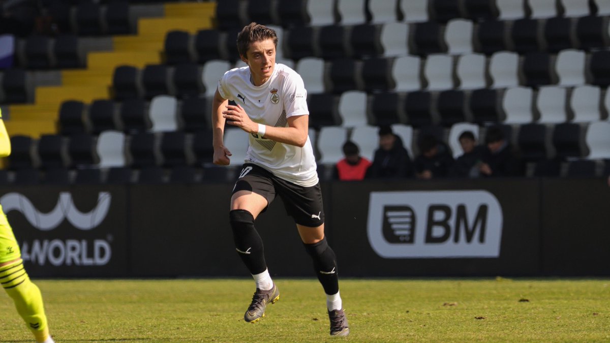 Homenaje a <a href="/JulianLuque30/">Julian Luque</a> en el amistoso de Noja frente al <a href="/SestaoRC/">Sestao River Club</a>

👉🏽CAS: realunionclub.com/luque-sera-hom…

👉🏽EUSK: realunionclub.com/eu/luqueri-ome…