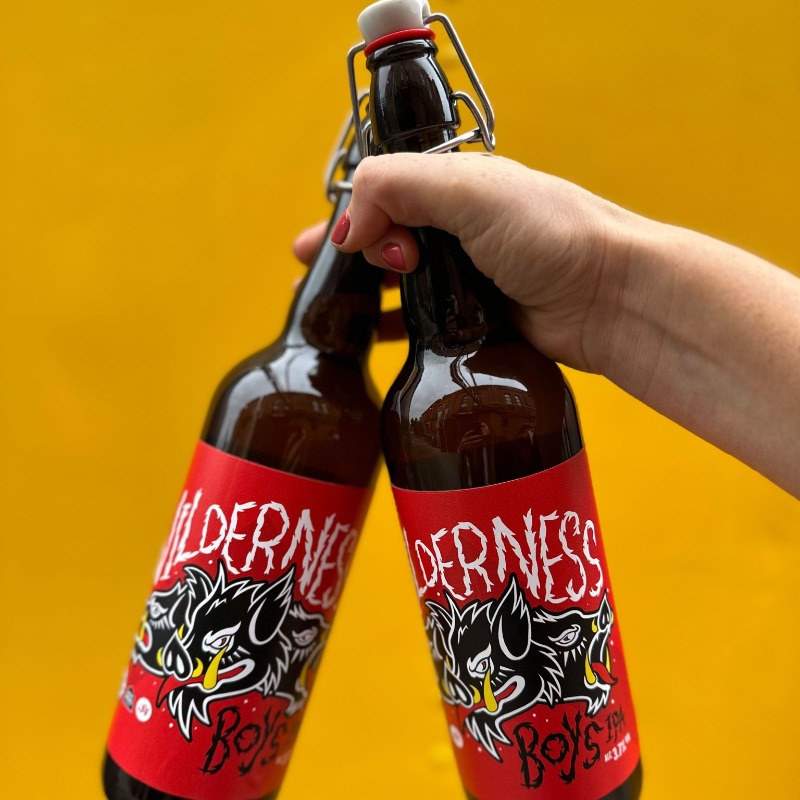 Grimsby_Borough's tweet photo. 𝗜𝗻𝘁𝗿𝗼𝗱𝘂𝗰𝗶𝗻𝗴 𝗪𝗶𝗹𝗱𝗲𝗿𝗻𝗲𝘀𝘀 𝗕𝗼𝘆𝘀 𝗣𝗮𝗹𝗲 𝗔𝗹𝗲 🍺

We are delighted to announce our collaboration with @DocksBeers 🤝

A light golden pale ale full of flavour and aroma with a pale golden colour, beautifully refreshing. 

Available now!

#OneBoro