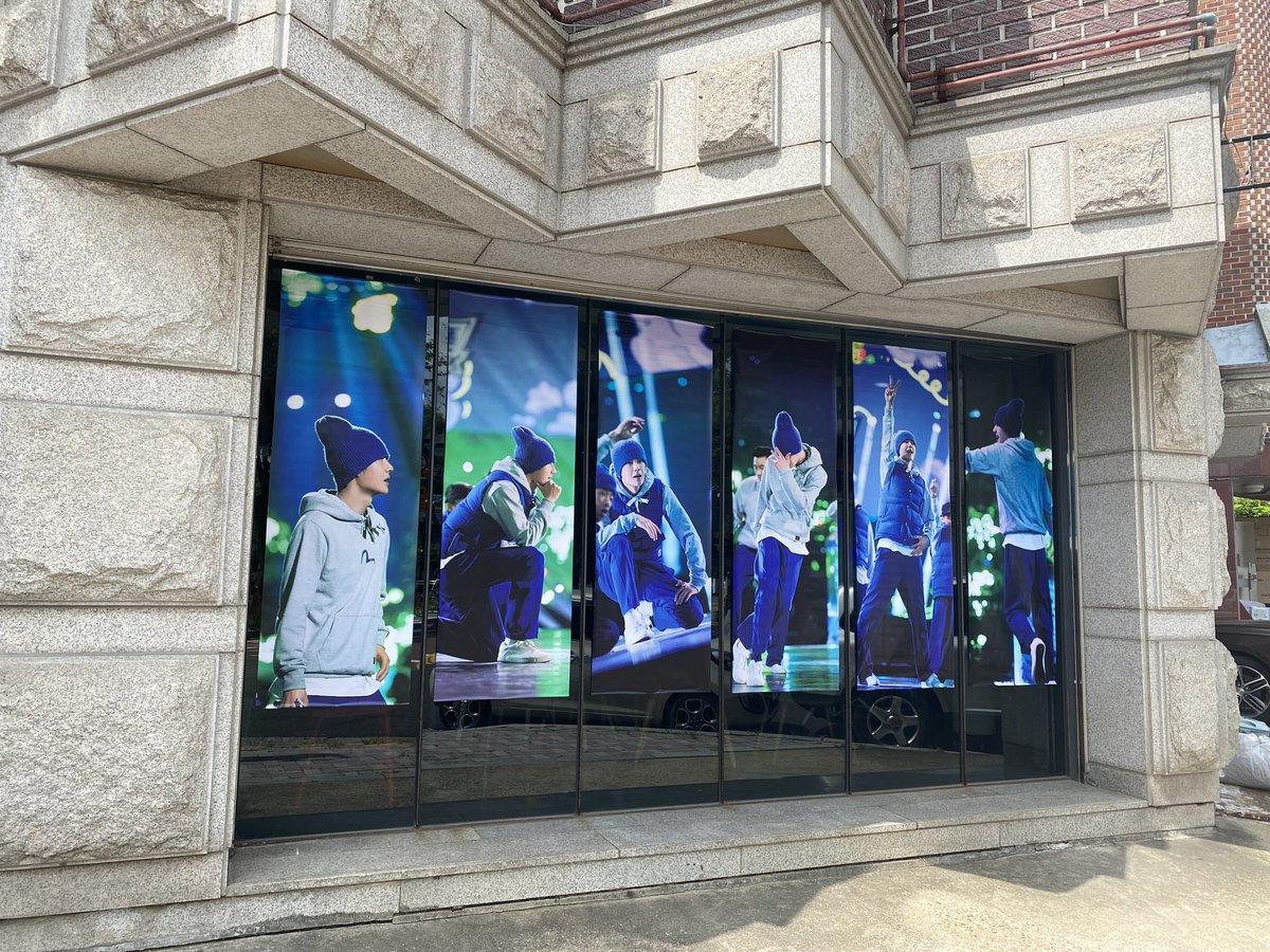 YIBO_de9785's tweet photo. [ YIBO_de Birthday Cafe Event ]
💚왕이보님의 26세 생일을 축하합니다💚
🎂함께 축하하니 더 즐거운 생일날!! 🎂
🎉토요일에도 신나게 생일 잔치합니다. 🎉
      8월 5일 토, 오전 11시~ 오후 5시
🛹 YIBO_de 생일카페 - 좋은 날의 책방
#왕이보 #왕이보생일카페 #이보생카
#YIBOHappy26thBirthday https://t.co/RS4Nfia7bh