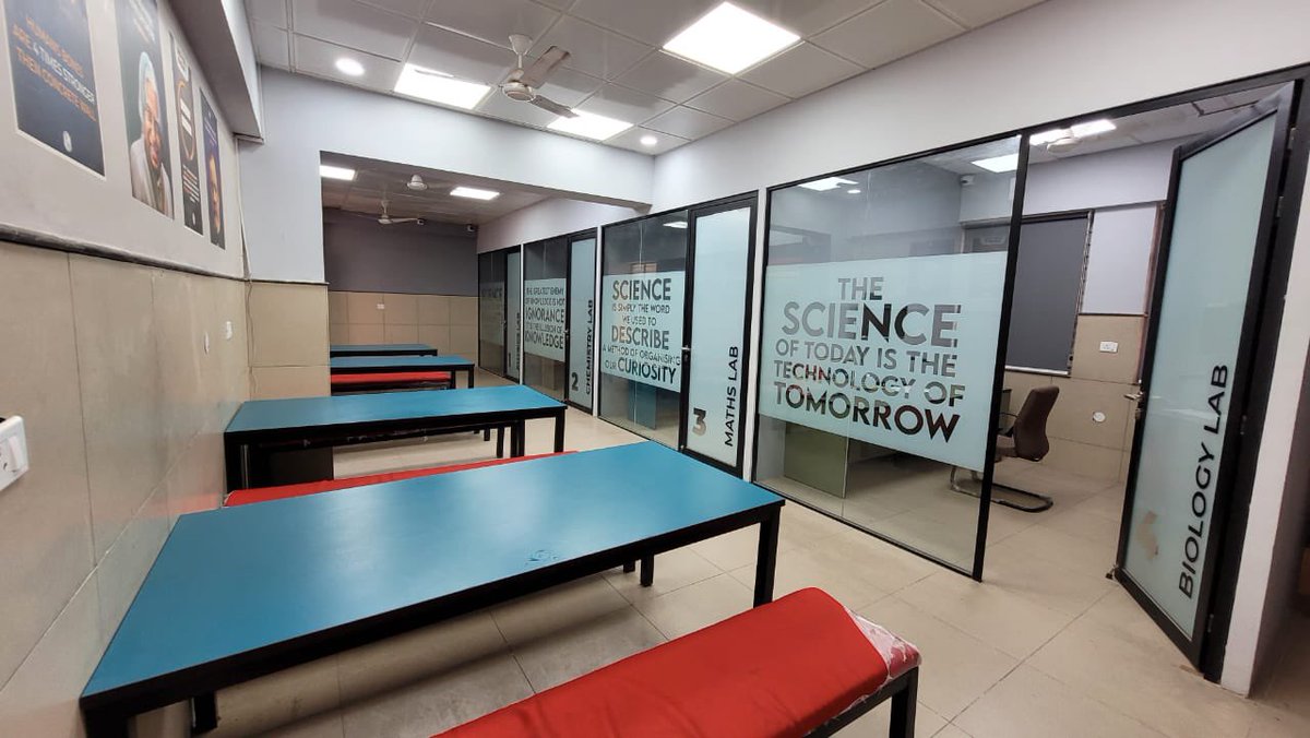 SvRohini's tweet photo. #Vidyanjali #Volunteer ALAKH PANDEY, FOUNDER @physicswallah DONATED A DOUBT CLASS-ROOM (Maths, Physics, Bio, Chemistry)for 250 JEE/NEET students of class 11-12
@SvRohini  #northwestb 
HoS @awadhesh289
VP @bharti_kalra
V.I  @devikadrall
CRCCAarti 
DURCCPardeep Kumar
@drmanishadiet https://t.co/CruXTMKyRE