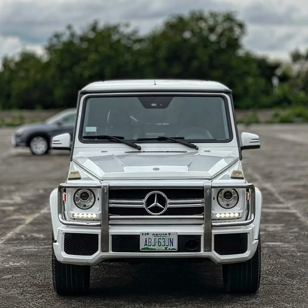 AutoPlanet01's tweet photo. Clean registered 2014 Mercedes Benz G63//AMG with custom duty paid in an excellent condition available now🚘

Price: Dm 🏆 
Call: 09057741661☎️
Location: Abuja 🏡
Nationwide delivery 🚚 
@MissDhely
@SKIES_NATIONS.
.
.
.
#autoplanetofficial #mercedes #amg https://t.co/VActb5Xq3I
