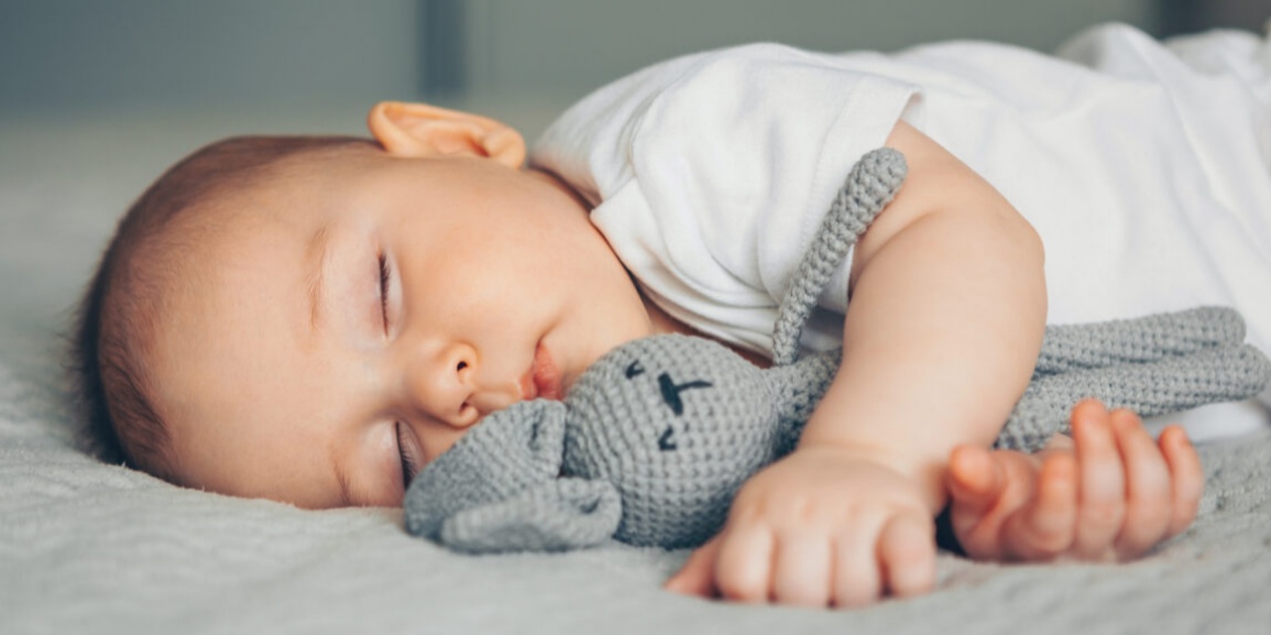 Struggling with getting your baby to sleep through the night? We've got you covered! Here are 10 creative and effective ways to help both you and your little one catch those much-needed Z's #BabySleep #SleepThroughTheNight #ParentingTips Get More tips : kidrovia.com/2023/02/16/10-…
