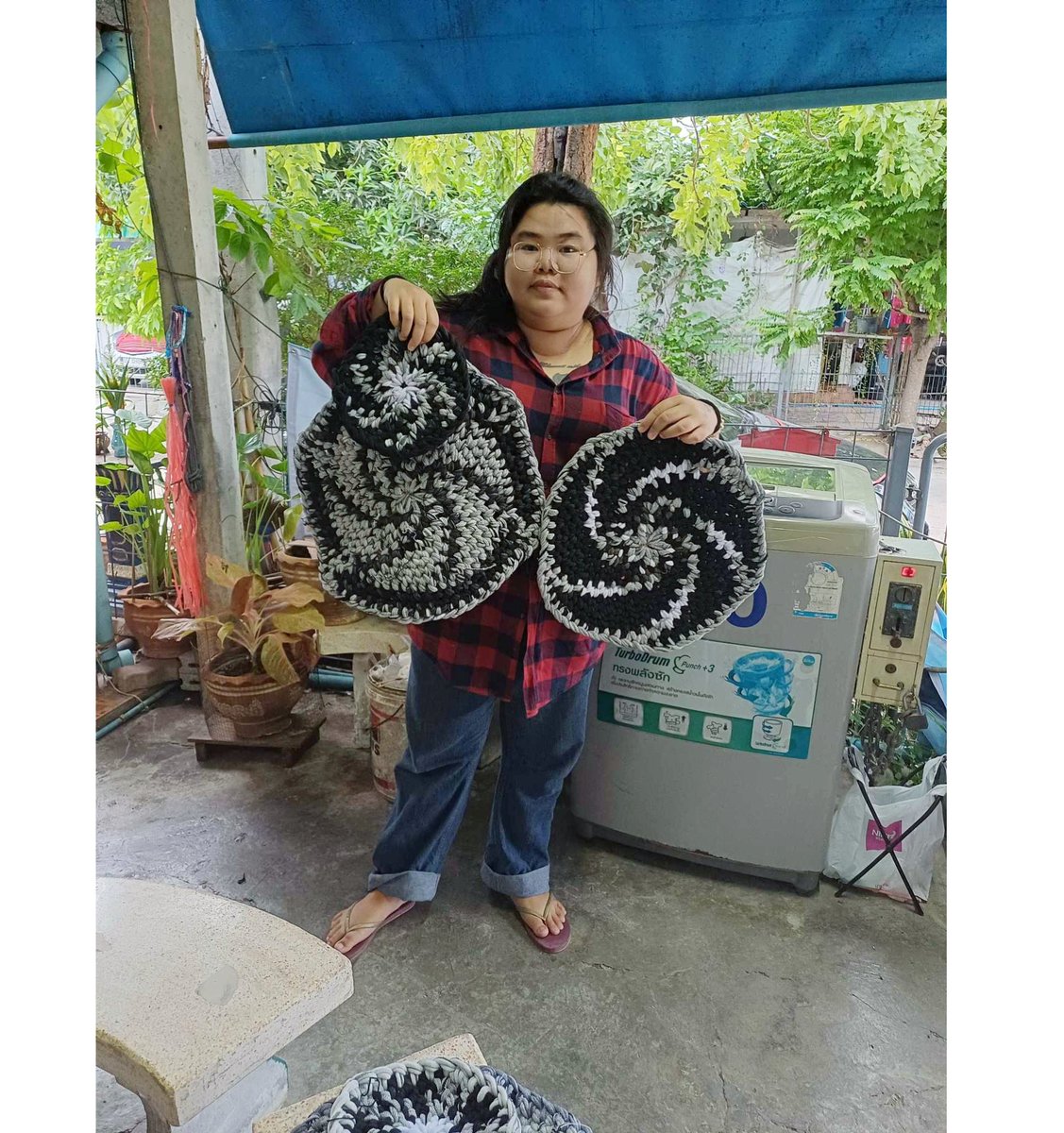 KanthimaKanthi2's tweet photo. #บันทึกความสุข 
#ไปเรียนทำพรมเช็ดเท้า ♥️ https://t.co/Y9gK30wUKV