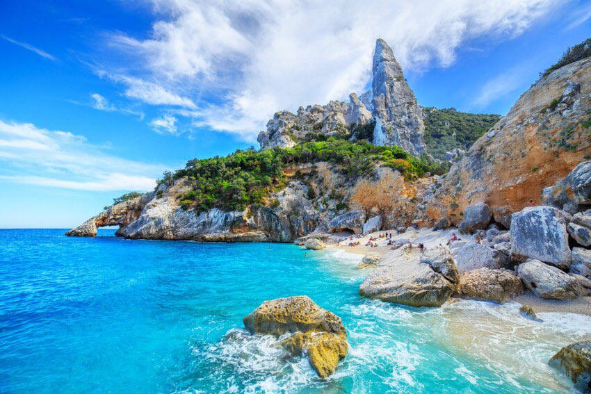 Scuolazzurri1's tweet photo. SPIAGGE SEGRETE_SECRET BEACHES: CALA GOLORITZE, SARDEGNA 🇮🇹 https://t.co/qfzvTv3Udj
.
.
#calagoloritze #sardinia #landscapes #summer2023 #beach #secret #sand #italianbeach #italy #italianstyle #amazingplaces #beautiful #turism #scuolazzurri #picoftheday https://t.co/BG9XHLRqRY