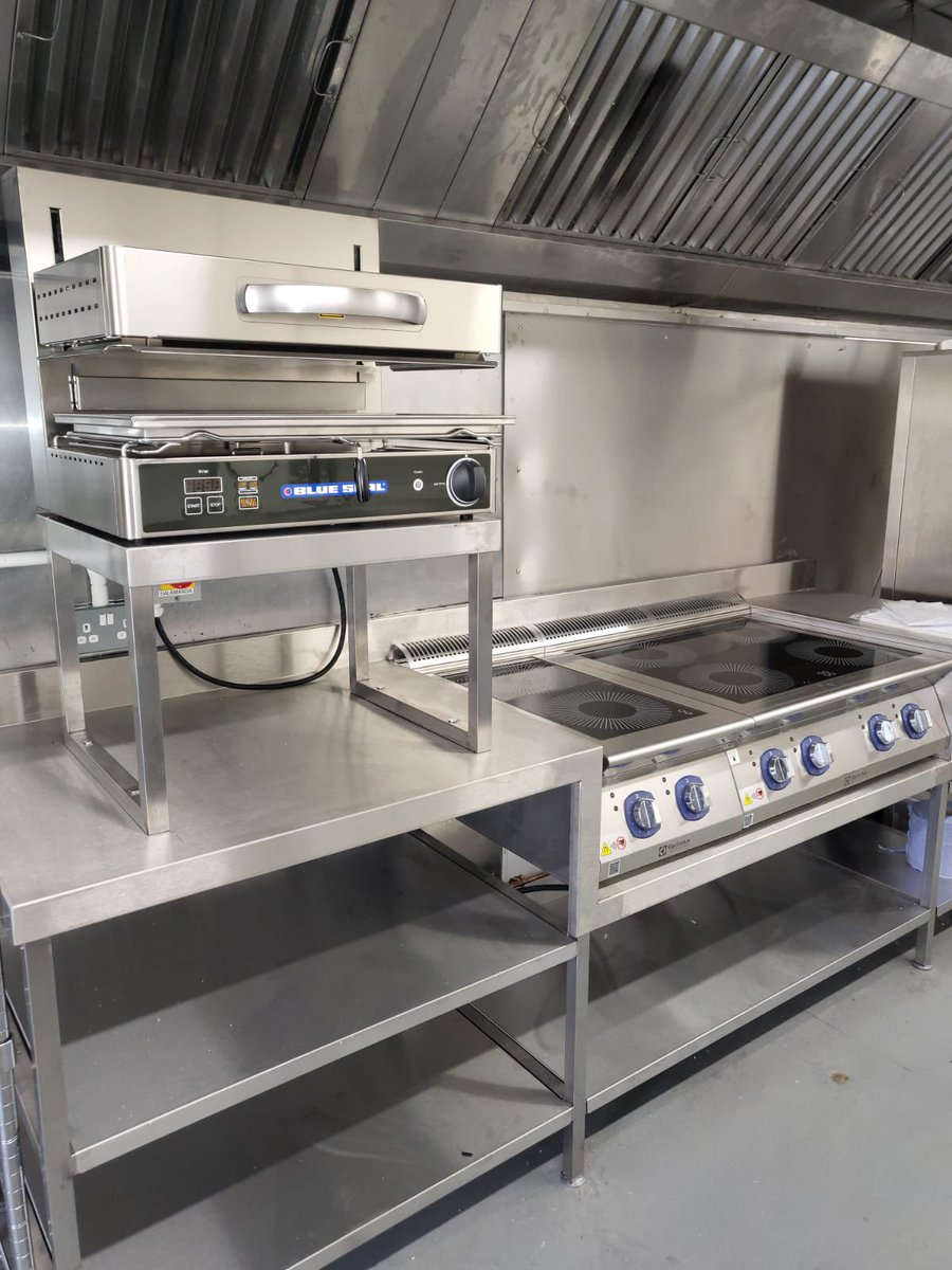 df20design's tweet photo. #commercialkitchen
For all your commercial kitchen needs, big or small call 01372 860882 https://t.co/TtboUKBlvY