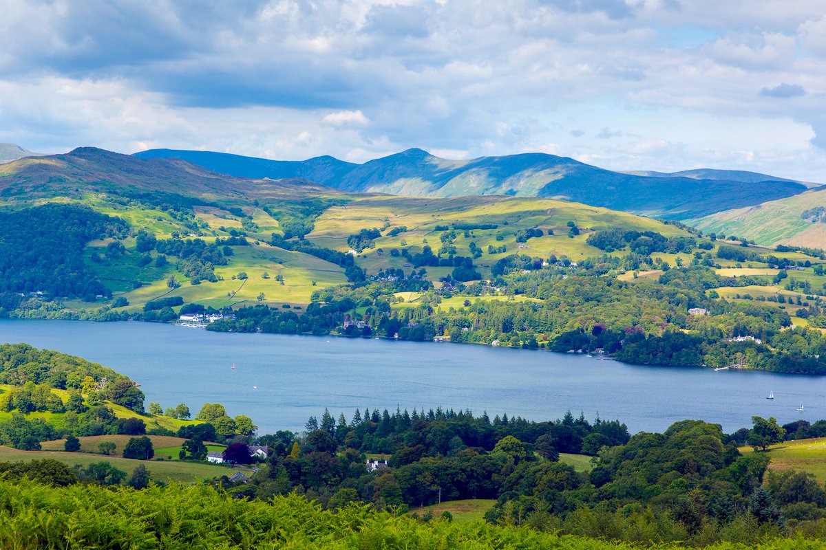 Explore Britain's national parks in style with accommodation that perfectly complements the beautiful surrounding landscapes. 🏞️ 👇 absoluteescapes.com/blog/amazing-a… #VisitBritain