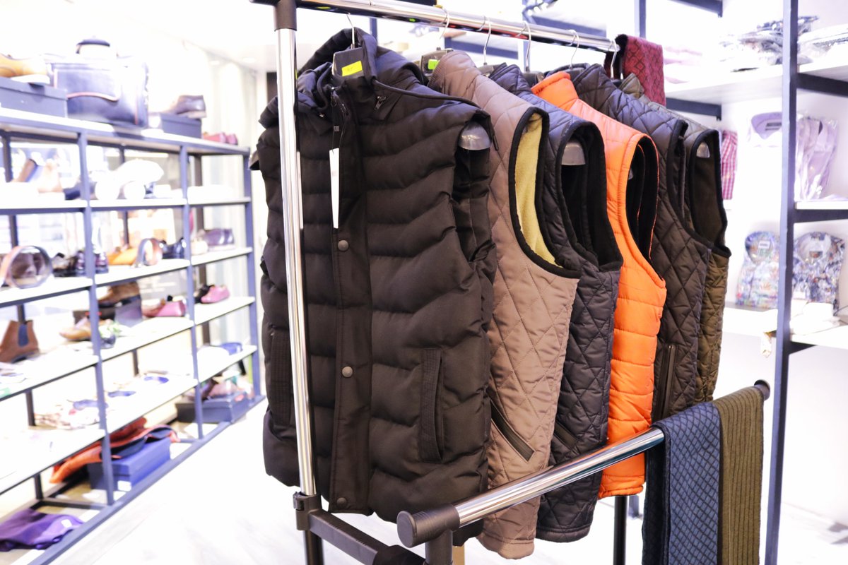 YayacentreKE's tweet photo. Atelier shop on the 1st floor has put together stylish men's jackets that’ll dress up any look (and keep you warm) this season.
#ygoanywhereelse? #yayacentre #atelier #mens #accessories #fashion #MenswearStyle #FashionForMen #JacketObsession #MensFashionTrends #StylishGentlemen https://t.co/3XESs6aCuU