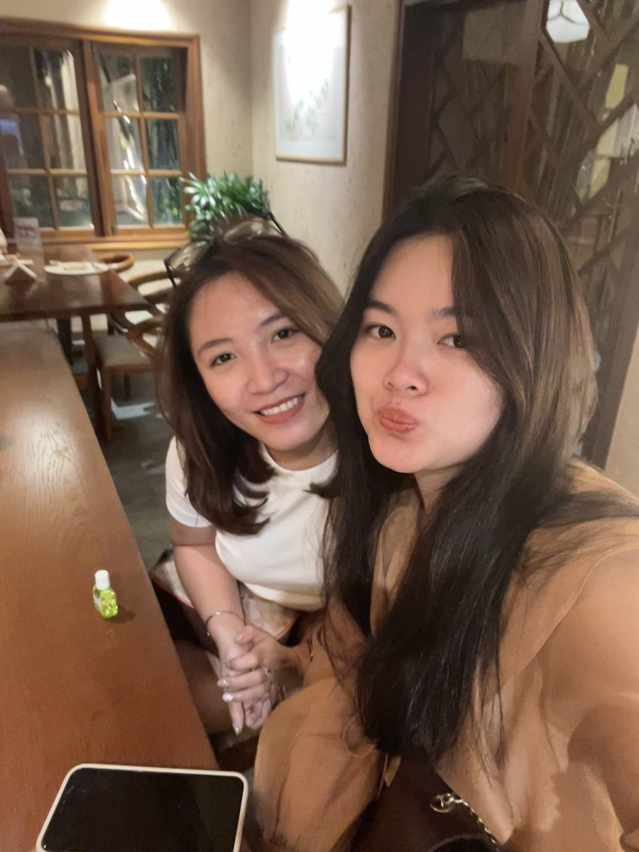 lengoccattien's tweet photo. Dinner is better when we eat together
🌼🌻
#YenSushiPremium https://t.co/5VcJ7EiF6a