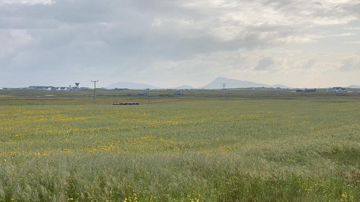 thecowboycamper's tweet photo. A weather window today. So I heading for islands 6 and 7. #grimsay and #NorthUist. But first I’ve got to do one of those bad boys in the distance! Bring it on! #FridayFeeling #ThroughHike @Hebridean_Way https://t.co/P8TrKT7bzS