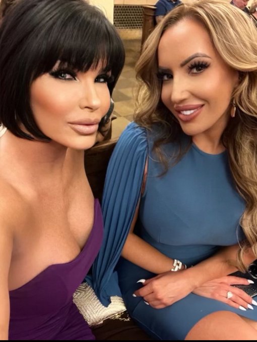 Friends that meet MY family&hellip; are FRIENDS FOREVER. Thanks for being my date tonight @RICHELLERYAN #WeddingCrashers<a href="/tag/family"class="tags"><span>#family</span></a><a href="/tag/goodtimes"class="tags"><span>#goodtimes</span></a><a href="/tag/weddingcrashers"class="tags"><span>#weddingcrashers</span></a><a href="/tag/lotsofla"class="tags"><span>#lotsofla</span></a>