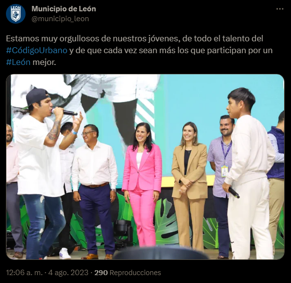 elKafkarrabias's tweet photo. ⬅️Cuando rapeas para @AleGutierrez_mx te ganas $6000 💸
➡️Cuando rapeas para @Seguridad_Leon te ganas unos macanazos👮
#codigoUrbano
@Leon_Joven https://t.co/dYLxHQHGIk