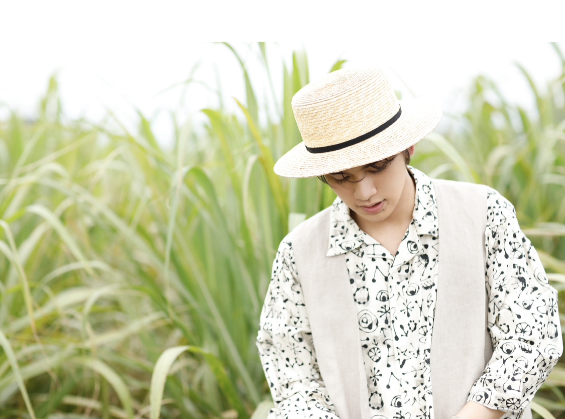 takemekitamura's tweet photo. 大事なAmazonのリンクを貼り忘れました…。

▼amazonはこちらから。
  https://t.co/XzjtOwetyk

#北村匠海 
#UandI 
#写真集 https://t.co/565F38niwM
