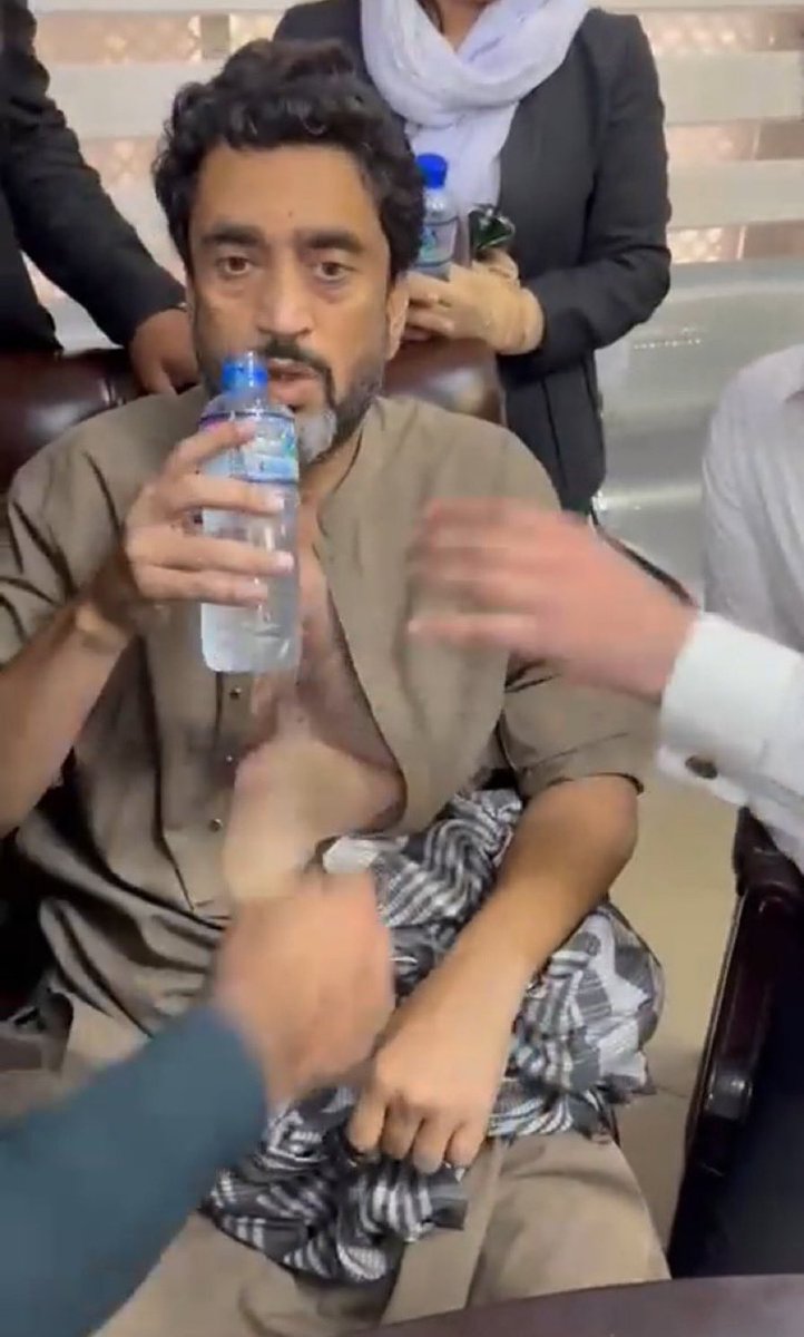 PTIofficial's tweet image. وفا کے راستے کا ہر مسافر گواہی دے گا، کہ تم کھڑے تھے-