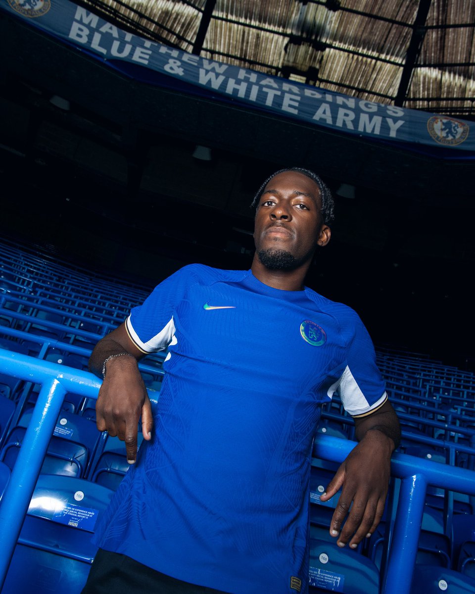FabrizioRomano's tweet photo. Official, confirmed: Axel Disasi joins Chelsea on €45m deal from AS Monaco, signed and sealed 🚨🔵🇫🇷 #CFC

Contract valid until June 2029. https://t.co/qRpOMGJ0bs