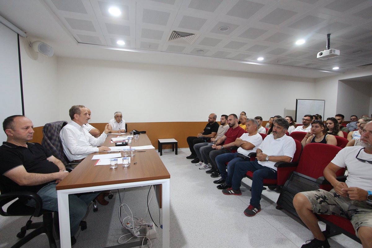 GSB_Giresun's tweet photo. Giresun Gençlik ve Spor İl Müdürlüğü antrenör değerlendirme ve planlama toplantısı İl Müdürü V. Muzaffer ERGÜN başkanlığında Olimpik Yüzme Havuzu Spor Kompleksi Toplantı Salonunda gerçekleştirildi.
👇
https://t.co/plpgUJWslC https://t.co/DE3nNCN4Ls