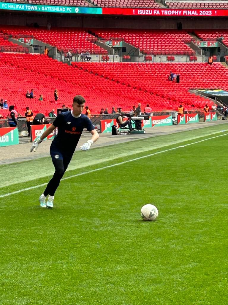 c_english25's tweet photo. Free Agent
Name: Charlie English
Age: 18 
Position: Goalkeeper 
Height: 5”10
Location: Nottingham
Previous Clubs: Sheffield United U12-13s, Leeds United U14-16s, Fc Halifax Town, Brighouse Town

Moving due to work commitments 
Looking for Step 6 and above

@FreeAgentsFC https://t.co/Tp3Yx2SoJO